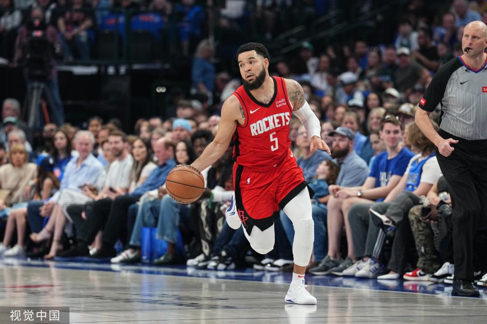 守相形见绌 守相形见绌