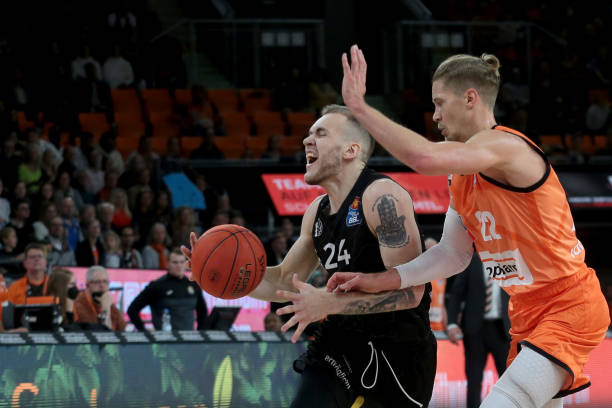 直是一个长 直是一个长