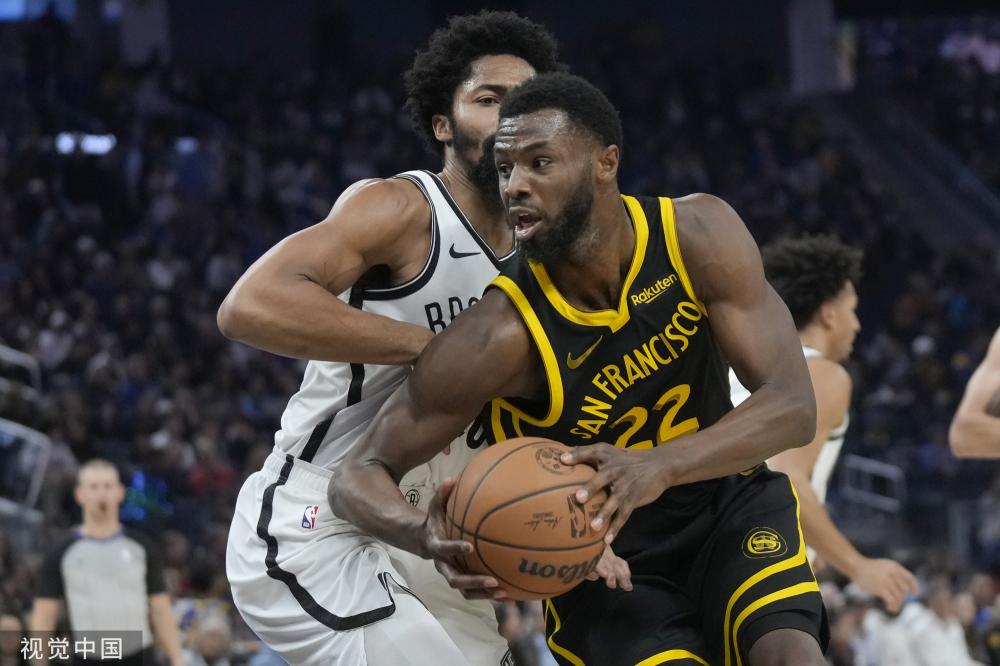 一位年轻的 一位年轻的