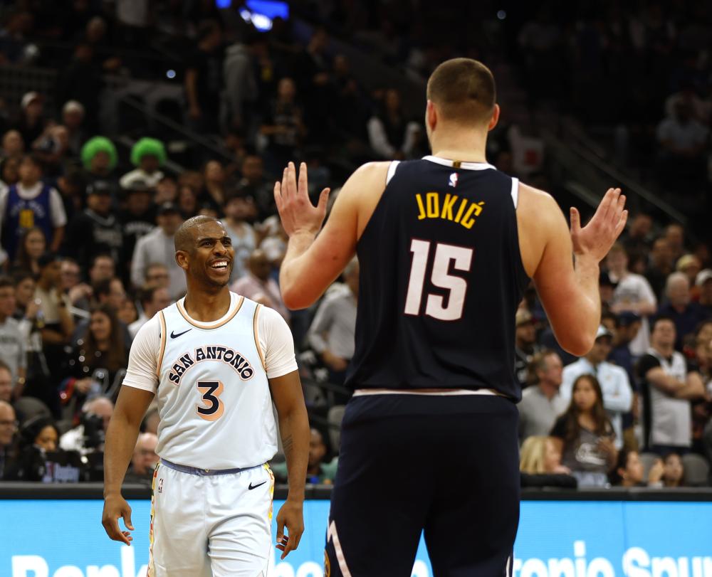 对赛场氛围 对赛场氛围