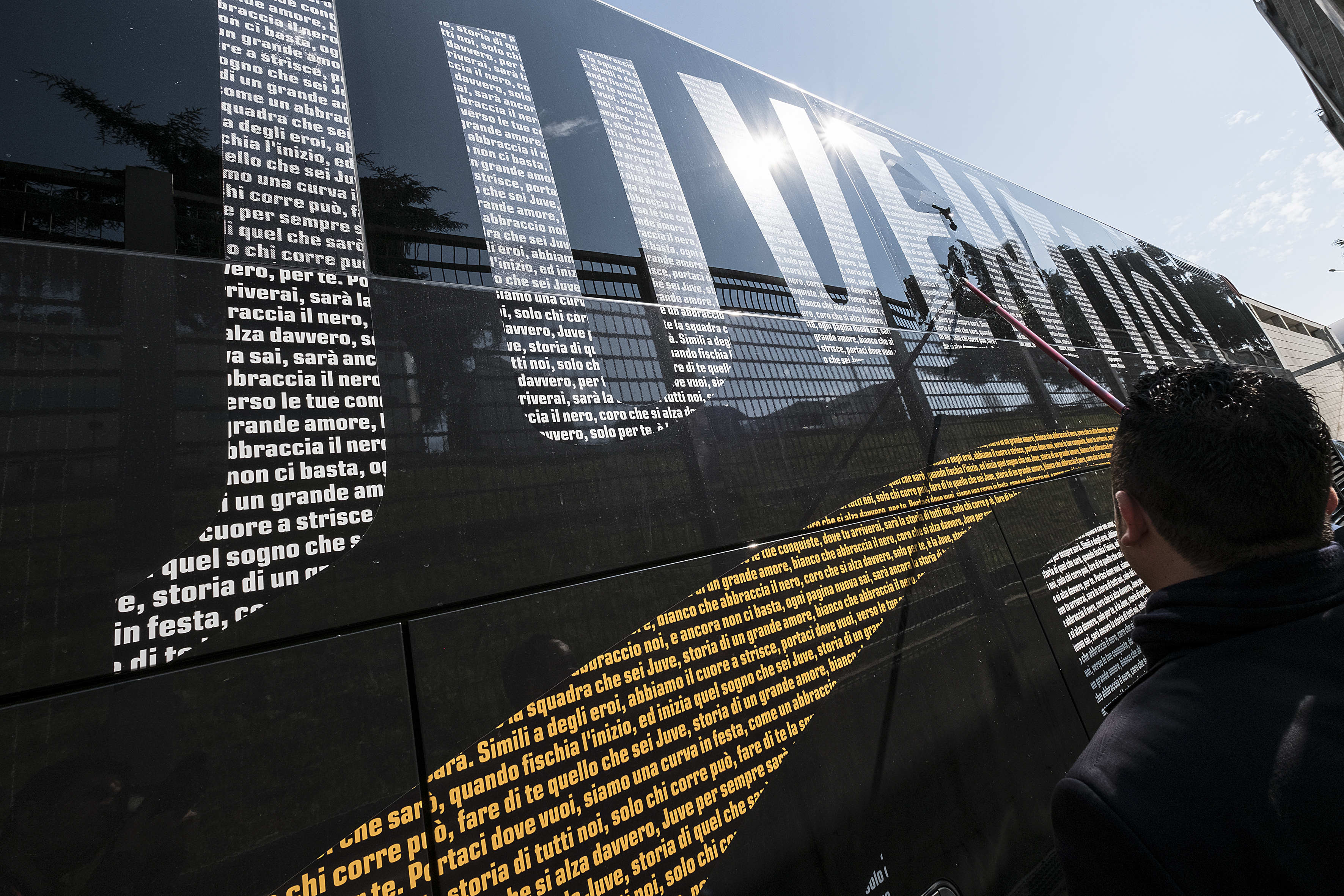 曾效力于切 曾效力于切